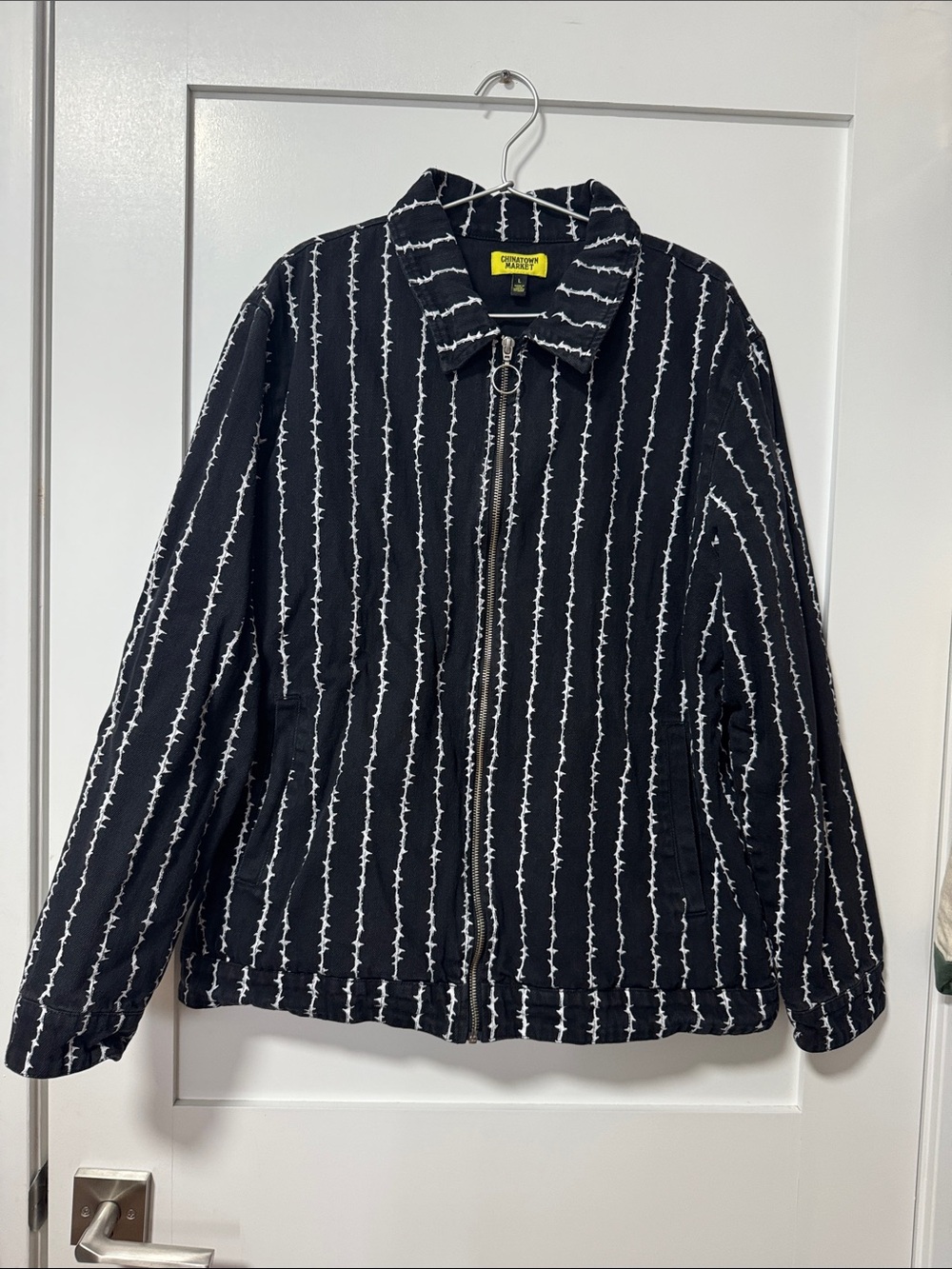Men's Black Stripe-Pattern Zip Jacket